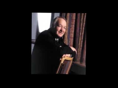 2013 CHRHF  Communicator Inductee Doug Harkness