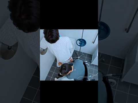 😂the boy told his friend to pull his pant👖for peeing🚽💦😆 #kdramadit#funnyvideo #shorts