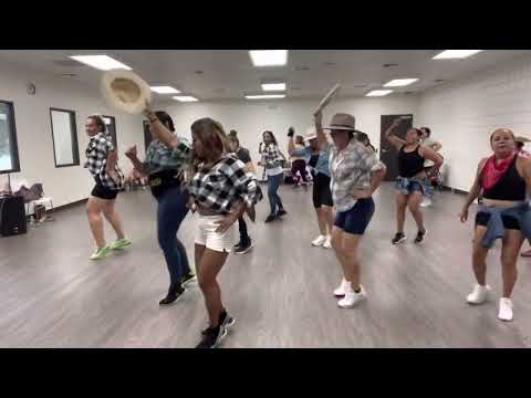 Payaso de Rodeo🤠@ZumbaYara