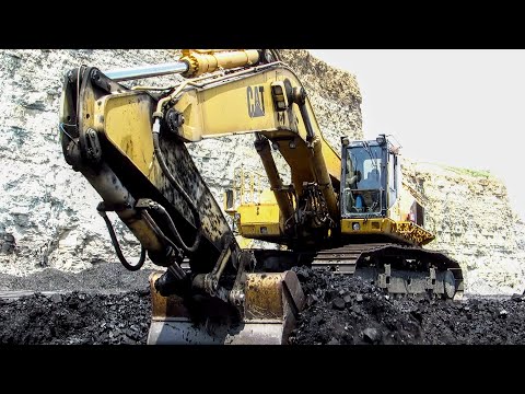 Caterpillar 375L Loading Coal