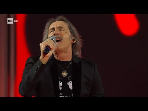 Marco Ferradini canta "Teorema" - I migliori anni 28/04/2023