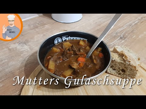 Mutter's Gulaschsuppe aus dem Dutch Oven