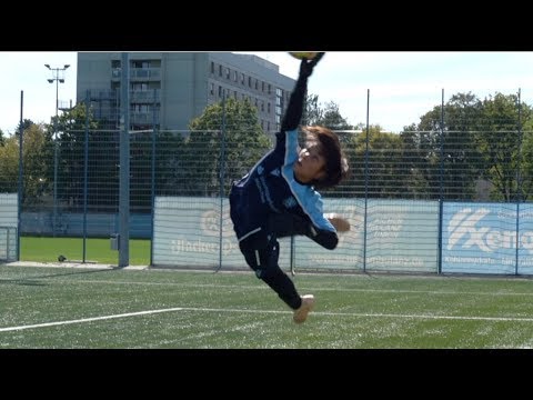 11Y GK Bobby - King Karol and Mike Training-Lessons