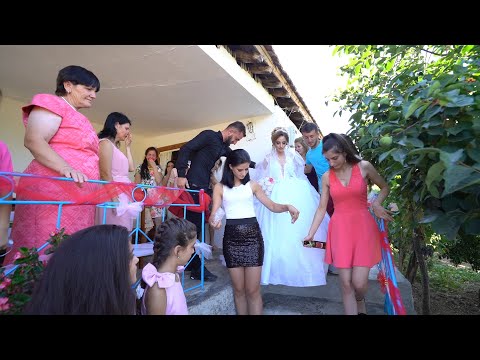 Marrja e nuses ne Berat - TRADITA NE DASMAT SHQIPTARE . 2021 @marjophotography2412