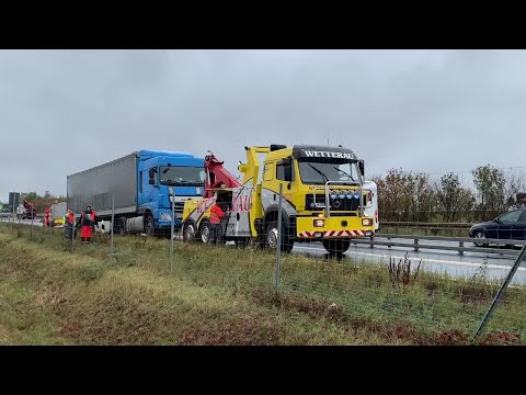 Unfall auf der Autobahn A14 bei Halle