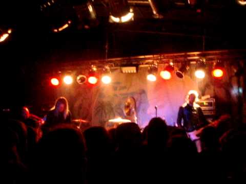 Videoclip de Upon Azrael’s Wings (Live) — Cathedral