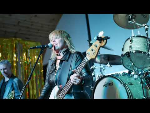 Local Heroes Rock Band from Lincoln UK. Playing music across all decades and genres with the finest.