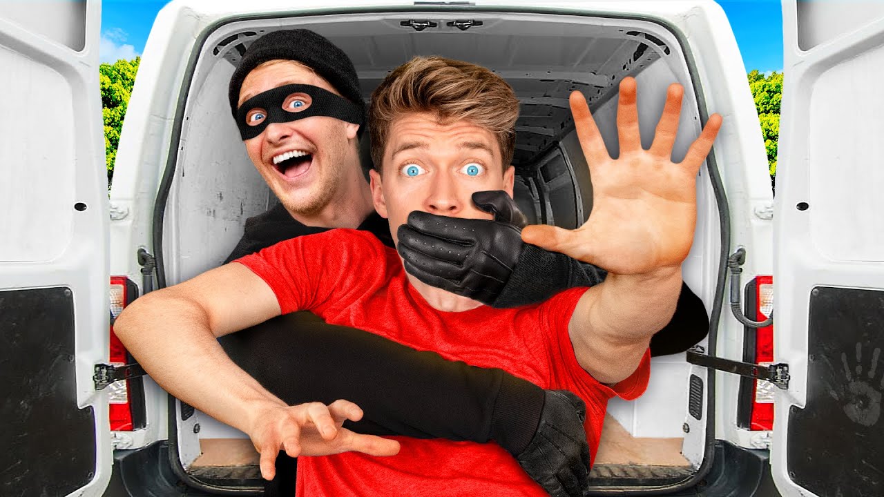 Escape A Kidnapper, Win $10,000! How To Survive vs 100 Kidnappers & Extreme Mystery Traps