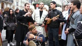 LAZI féte des Vendanges de Montmartre 08.10.2011