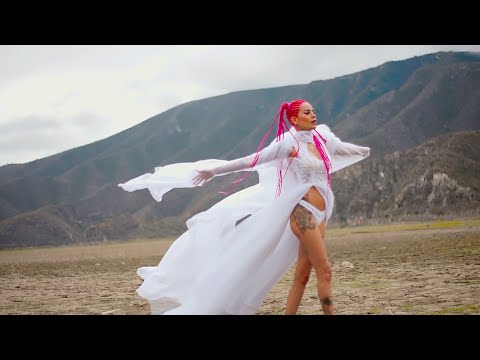 Talía Eisset - CALLEJÓN Ft. Jhei F | Dejavu | AZ