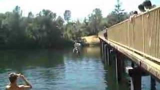 preview picture of video 'Double Backflip Bridge at Lake Natoma'