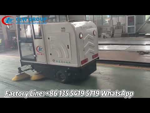 CLW New Engergy Pure Electrical Power 3 Wheels 4 Brushes Road Sweeper Cars
