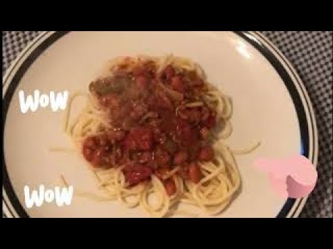 Quick & Easy Chili with Spaghetti noodles/My version...