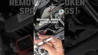 Removing broken spark plugs EASY #automotivetools #automobile #mechanic #car #mobile #diy #shorts