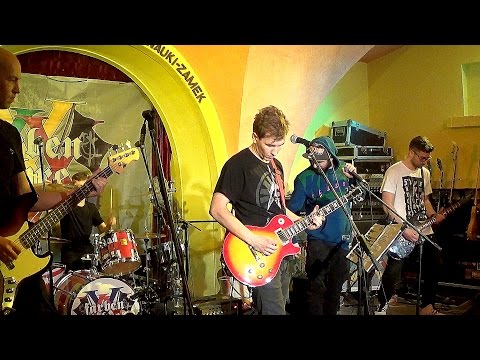 5KM (Piąty Kilometr) & Kater - Niestabilność na żywo w klubie Niedźwiadek 09.04.2016