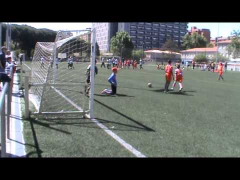 Gol en própia del Mercat Nou (მერკატ ნოუს აუტოგოლი)