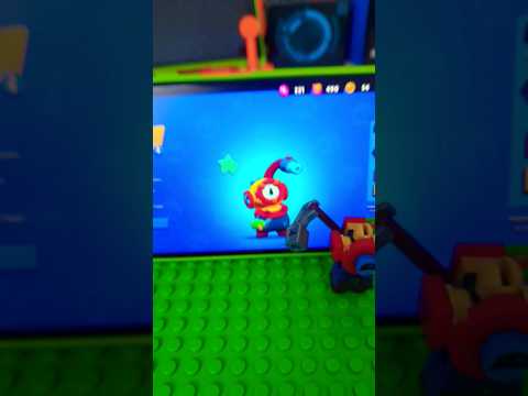 как собрать из лего Отиса из бравл старс