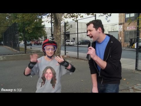 Watch Rachel Dratch Run The Julia Roberts Obstacle Course!