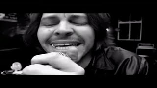 Powderfinger - (Baby I&#39;ve Got You) On My Mind [Official Video]