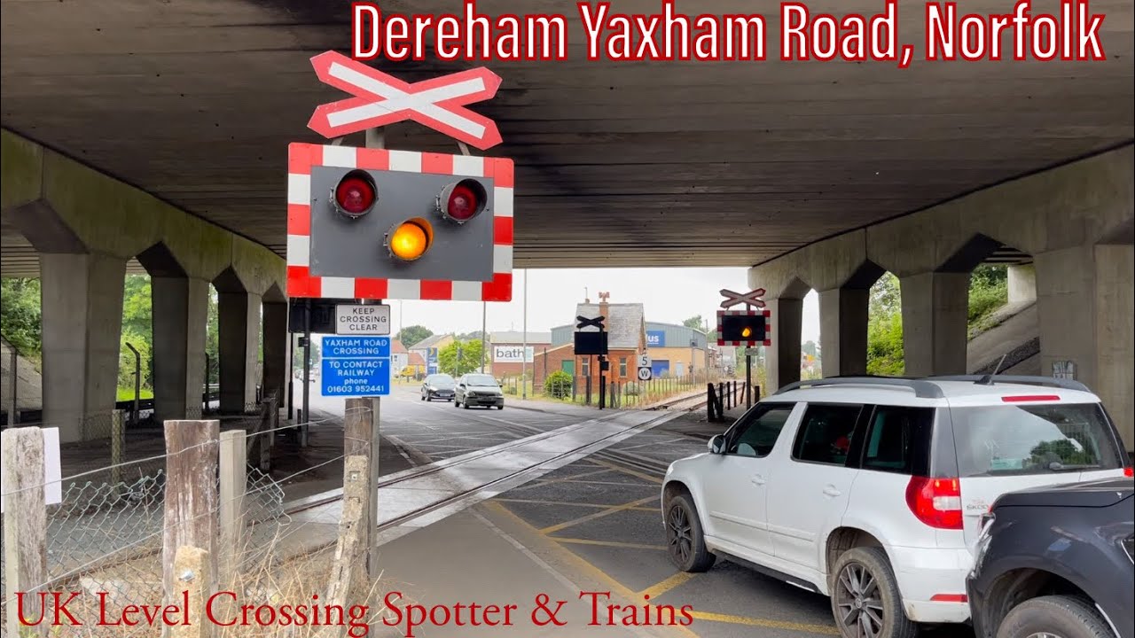 Watch video Rare Open Crossing Under Motorway Bridge, Yaxham Road Level Crossing (Norfolk) (25.07.2021) Now Rare Open Crossing Under Motorway Bridge, Yaxham Road Level Crossing (Norfolk) (25.07.2021)