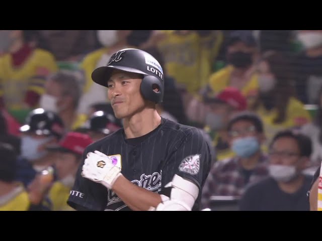 【5回表】マリーンズ・荻野がレフト前に貴重な追加点となるタイムリーヒットを放つ‼ 2020/11/14 パーソル CS パ H-M