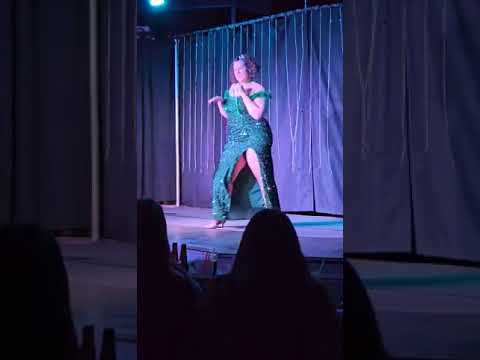 L’Aureola OhLaLa (mashup credit Goldfrapp and Daniel Holey) Heart Strips a Beat with CSB 93023