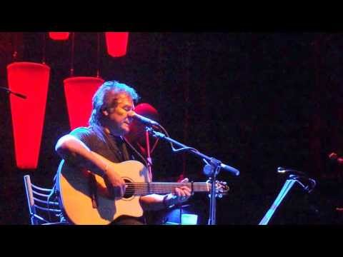 MIENTRAS TANTO VÍCTOR HEREDIA