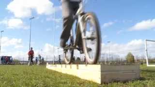 preview picture of video 'Scotland's first cycle friendly secondary school'
