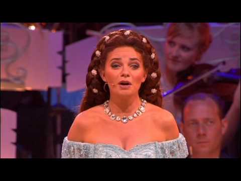 I Belong To Me Suzan Erens Schonbrunn Palace