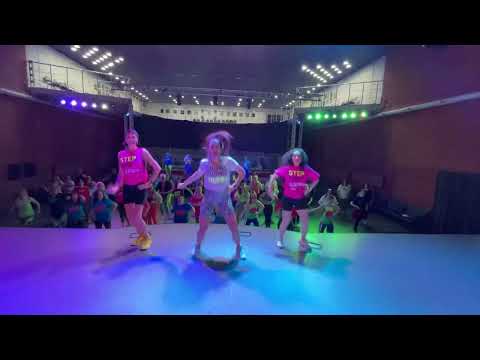 ZUMBA®️ fitness / Baila Asi (playnskillz, Thalia, Iambeckyg)