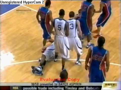 Walter Hodge Steps On Perry Stevenson-UK vs. Florida 2/10/09