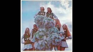 Sleigh Bells - Treats