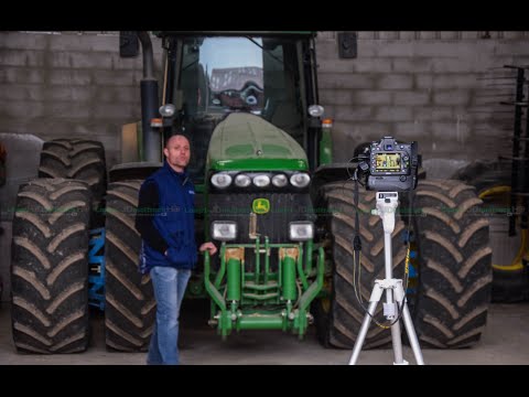 Yannick Jeanroy gives his opinion on the John Deere 8320.