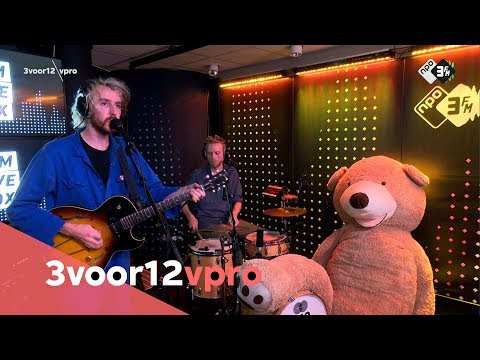 Ciao Lucifer - live at 3voor12 Radio
