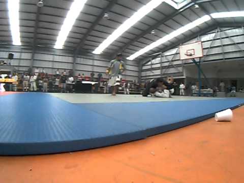 Carlos Rivera Blen BJJ 30/9/12 Copa Valente C.R pelea #1