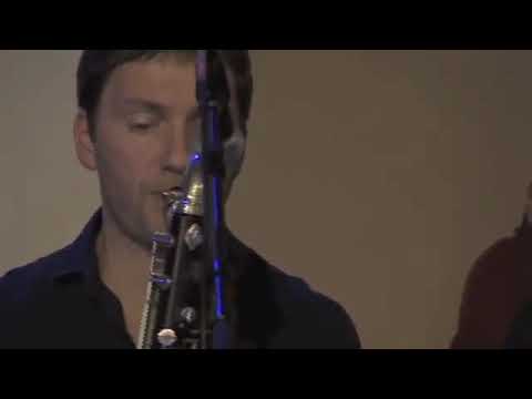 T H E O  with Jesse van Ruller   Gladiator Glamour quicktime