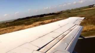 preview picture of video 'Boeing 737-329 Very Short Take off at La Rochelle'