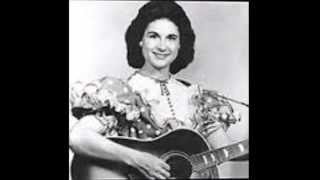 Kitty Wells - **TRIBUTE** - Your Wild Life&#39;s Gonna Get You Down (1957).