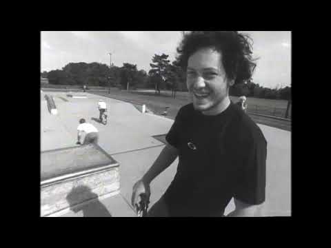Sergio Layos // System Video // 2004