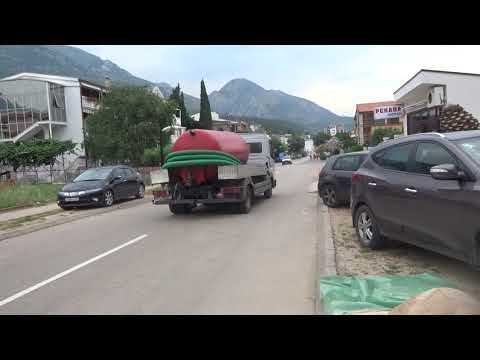 Kwiaty i urok Sutomore.