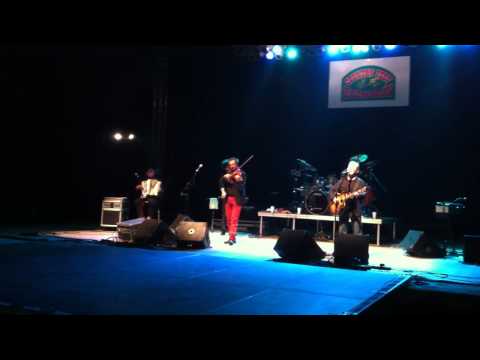 Cechomor - Velicke zvony (Live Rozmarin 2011)