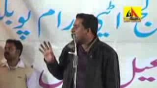 preview picture of video 'Poet Hashim Firozabadi at Mushaira, Balrampur - 2013 'Titliyon ke Daman bhi...''