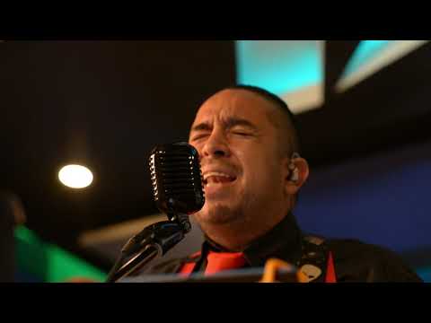 HAY ALGO EN ELLA ( COVER ) - CORAZON DE METAL