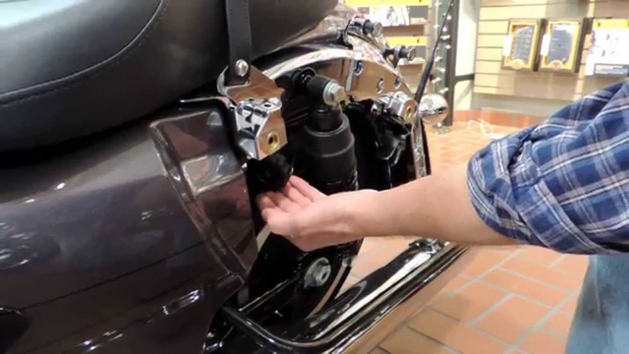 2015 Streetglide vs Streetglide Special at Bergdale Harley Davidson