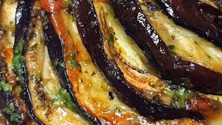 חציל מניפה עם פסטו וגבינות until the eggplant is soft בקלי קלות- המותג ליהי קרויץ- (ליהי קרויץ - מטבח בקלי קלות) - התמונה מוצגת ישירות מתוך אתר האינטרנט יוטיוב. זכויות היוצרים בתמונה שייכות ליוצרה. קישור קרדיט למקור התוכן נמצא בתוך דף הסרטון
