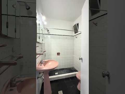 Video de YouTube - Apartamento en Alquiler de 2 dormitorios con  Garage en Centro, Montevideo