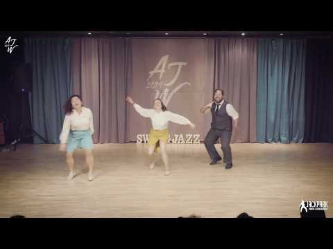 AJW2019 - Short'Case (Illinois Jacquet) - No Pants Just Jacket