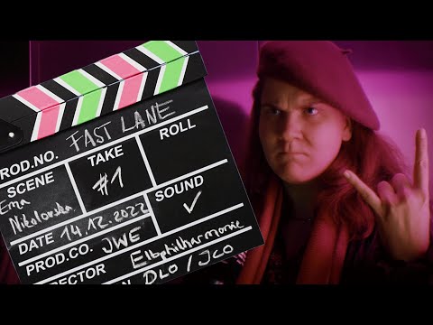 In the elevator with Ema Nikolovska and Kunal Lahiry | Elbphilharmonie FAST LANE