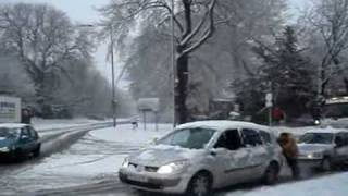 CAR - Cars in trouble-Wheatley Village, Oxfordshire