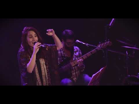 Aire de Folclore - Romance de la luna tucumana (Yupanqui - Aznar)  En Vivo